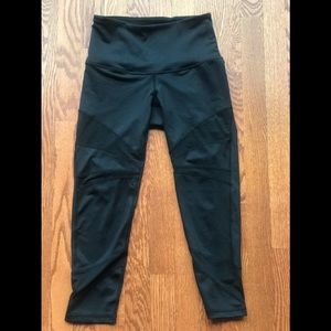 Z by Zella cropped legging with mesh size xs